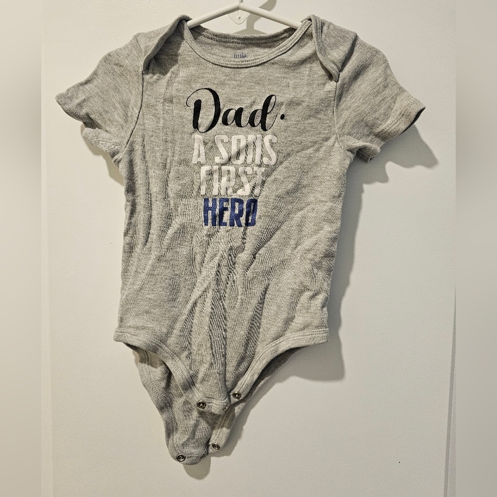 Boy's sz 24 M Gray Dad A Sons First Hero Graphic Bodysuit Father's Day